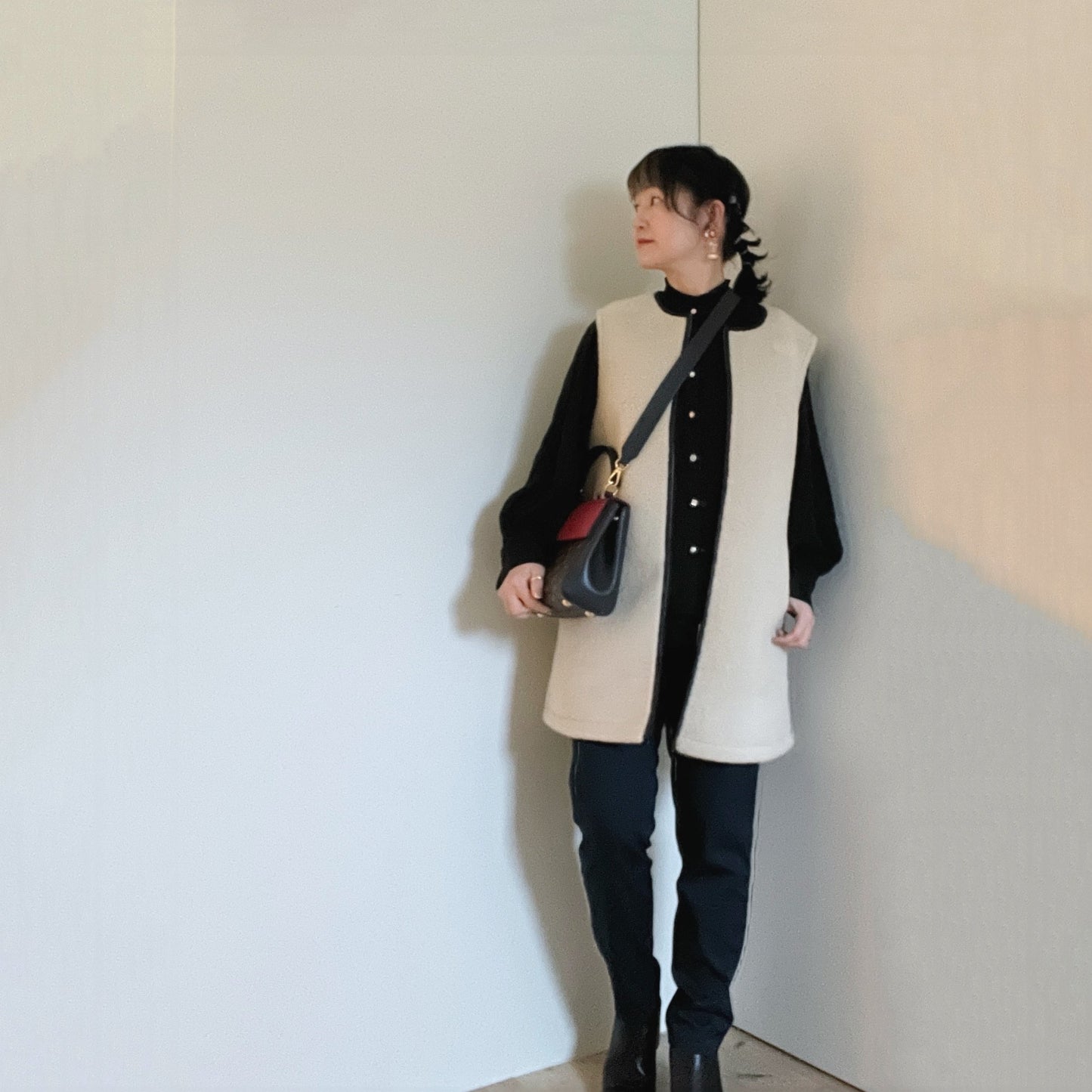 【再再再…入荷】ボタンデザインが全部違うタックブラウス&違わないバージョン