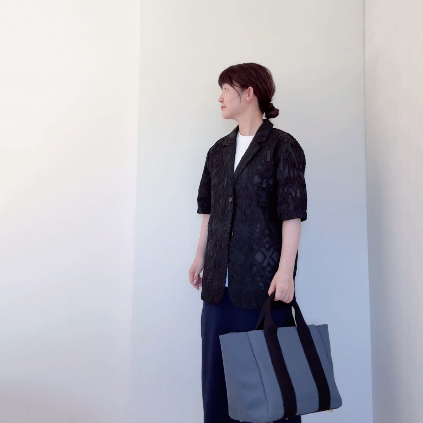 【再入荷】透かし柄の半袖ジャケット