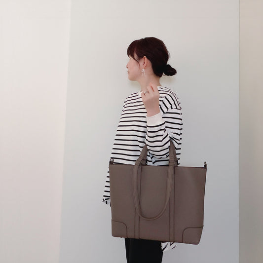 A4入るダブルハンドルで3wayな通勤バッグ