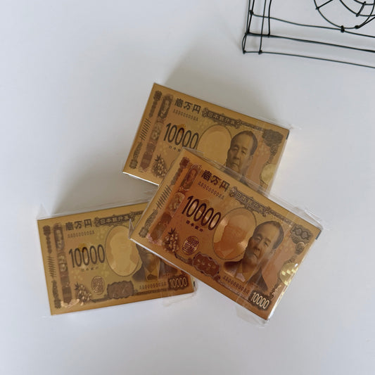 黄金カラーのMONEYトランプ