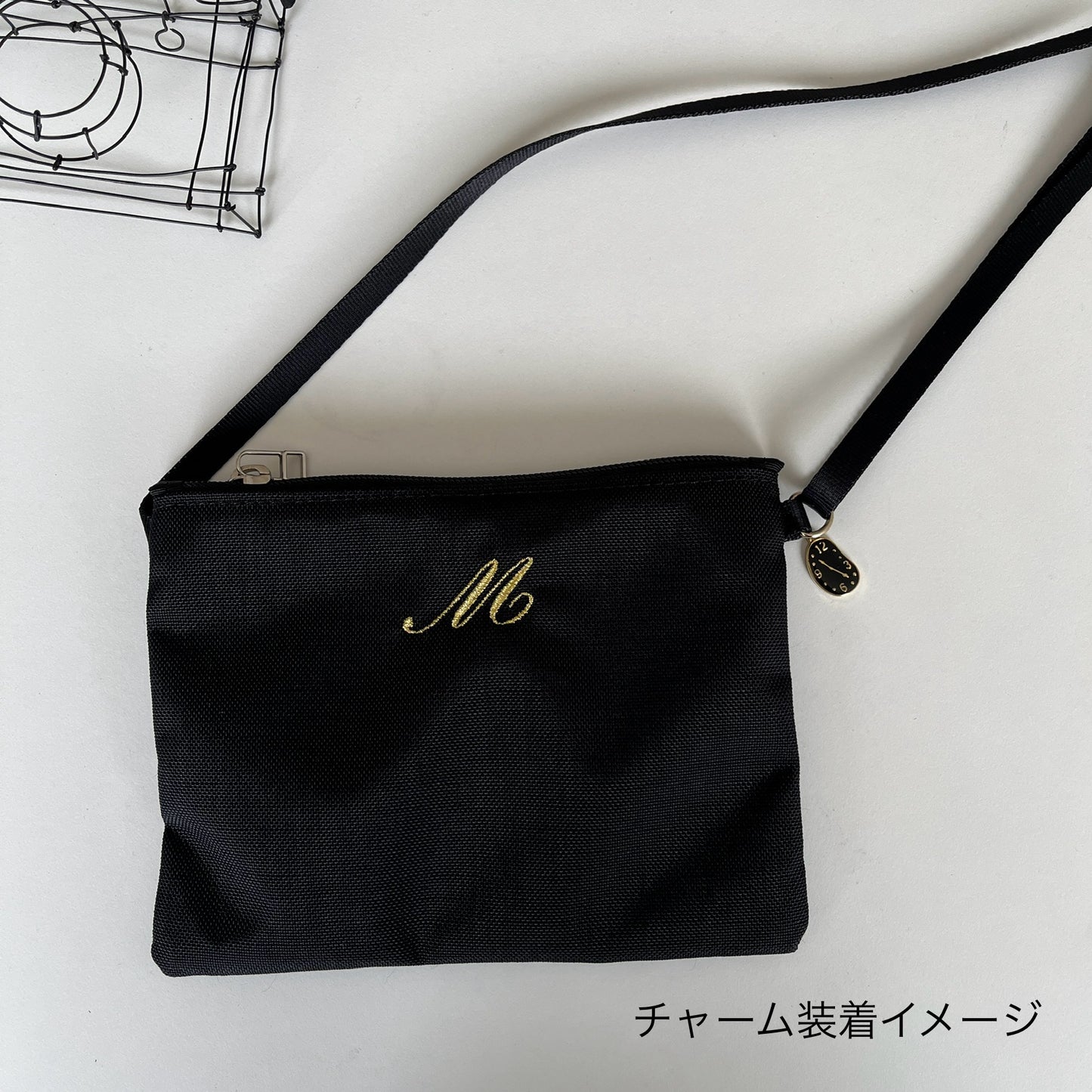 (受付期間終了)秋の野外活動に!【Milihコラボ】シンプル is BEST なイニシャルサコッシュ