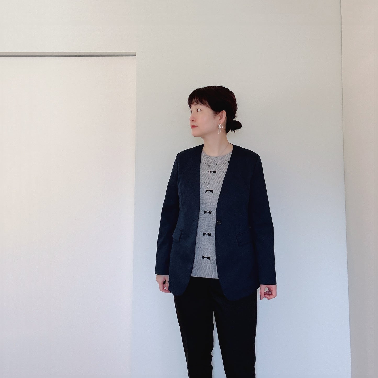 ジャケットのインに!大人かわいいリボンのニットベスト