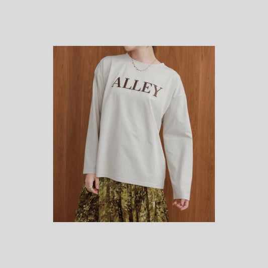 【新色登場】ちょっと秋テイストの立体ロゴロンT