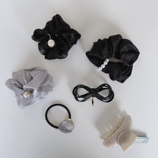 卒業式や入学式にも活躍する、控えめヘアアクセサリーのページ