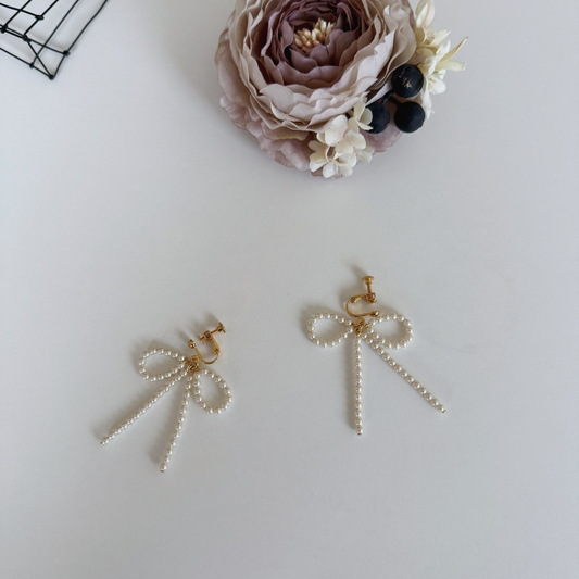 ミニパールのイヤリング&ピアス