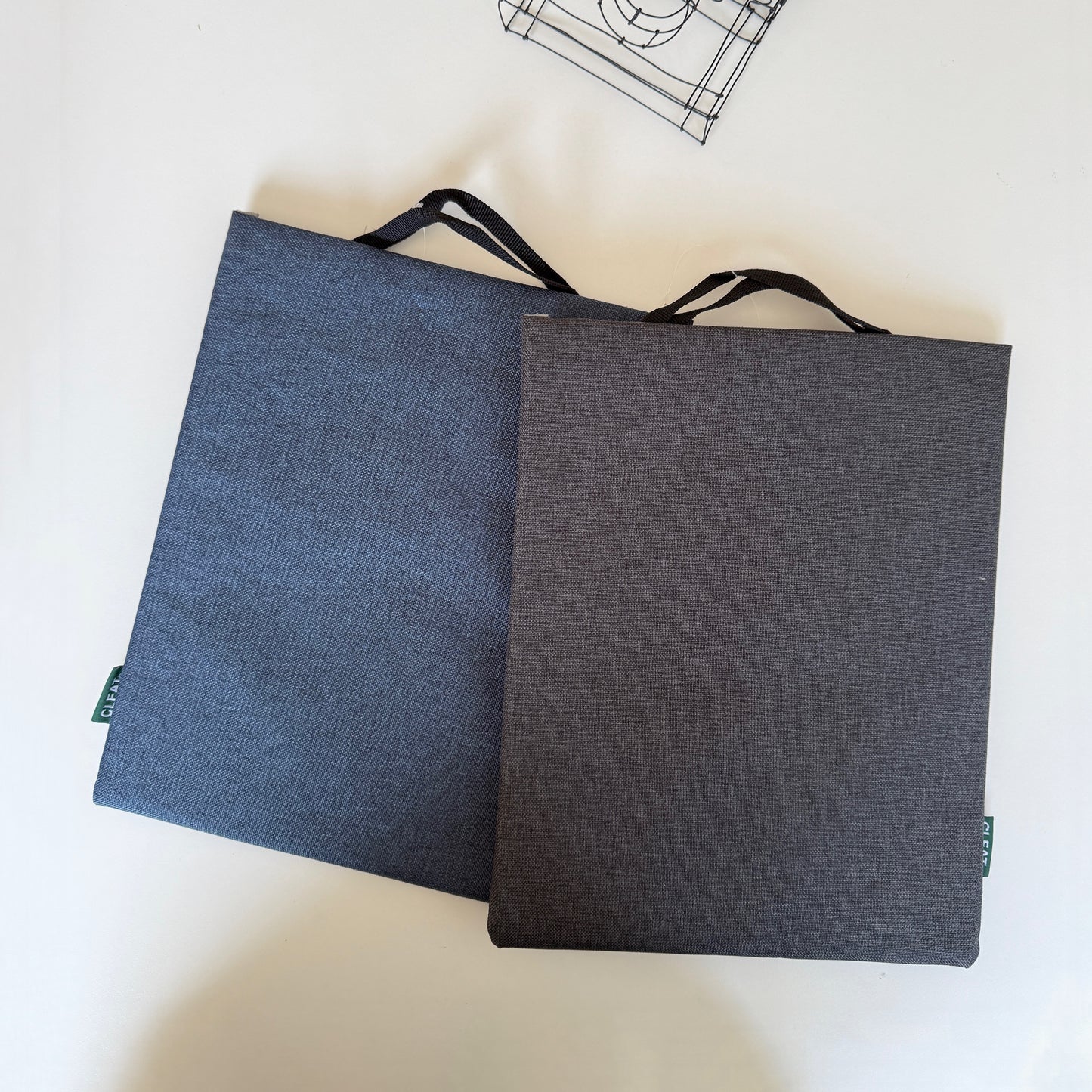 シンプルなタブレットケース