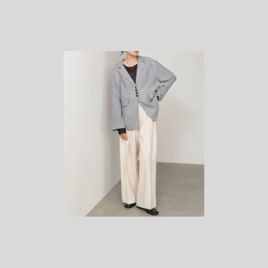 ベルトありなしどっちもかわいい、軽めジャケット