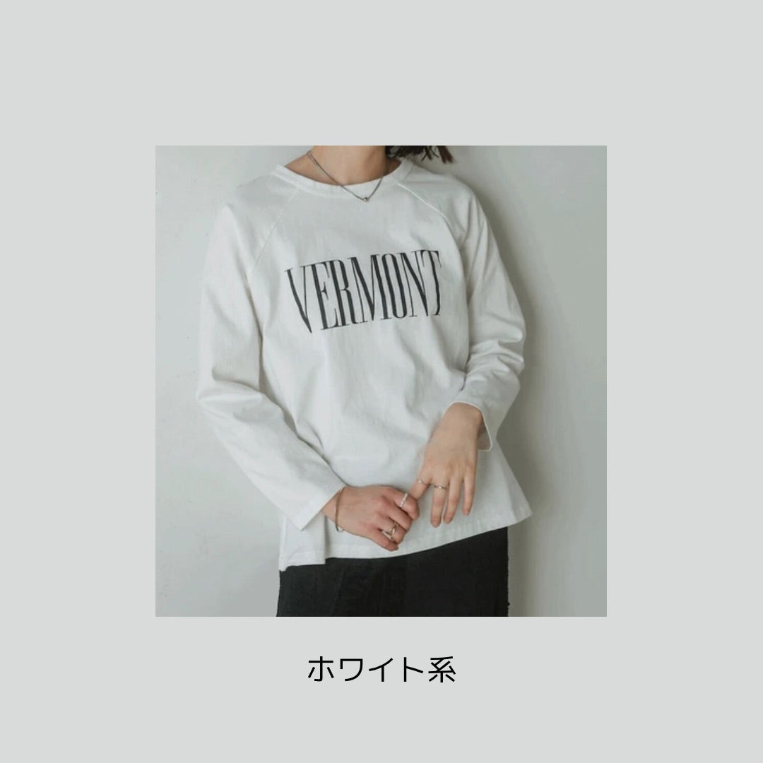 カジュアルすぎないロゴが◎な長袖Tシャツ