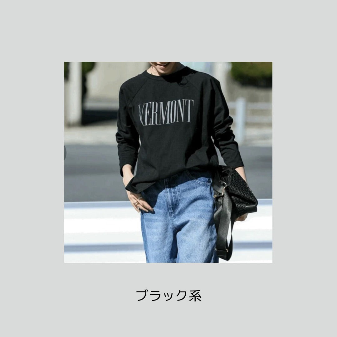 カジュアルすぎないロゴが◎な長袖Tシャツ