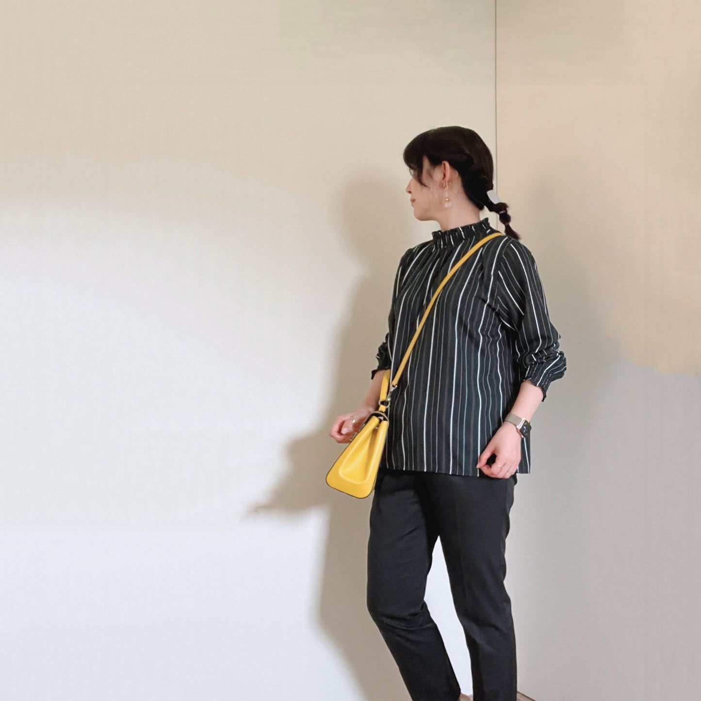 【再再再…入荷】小さい柄のシャーリングブラウス(参観も普段使いも◎)