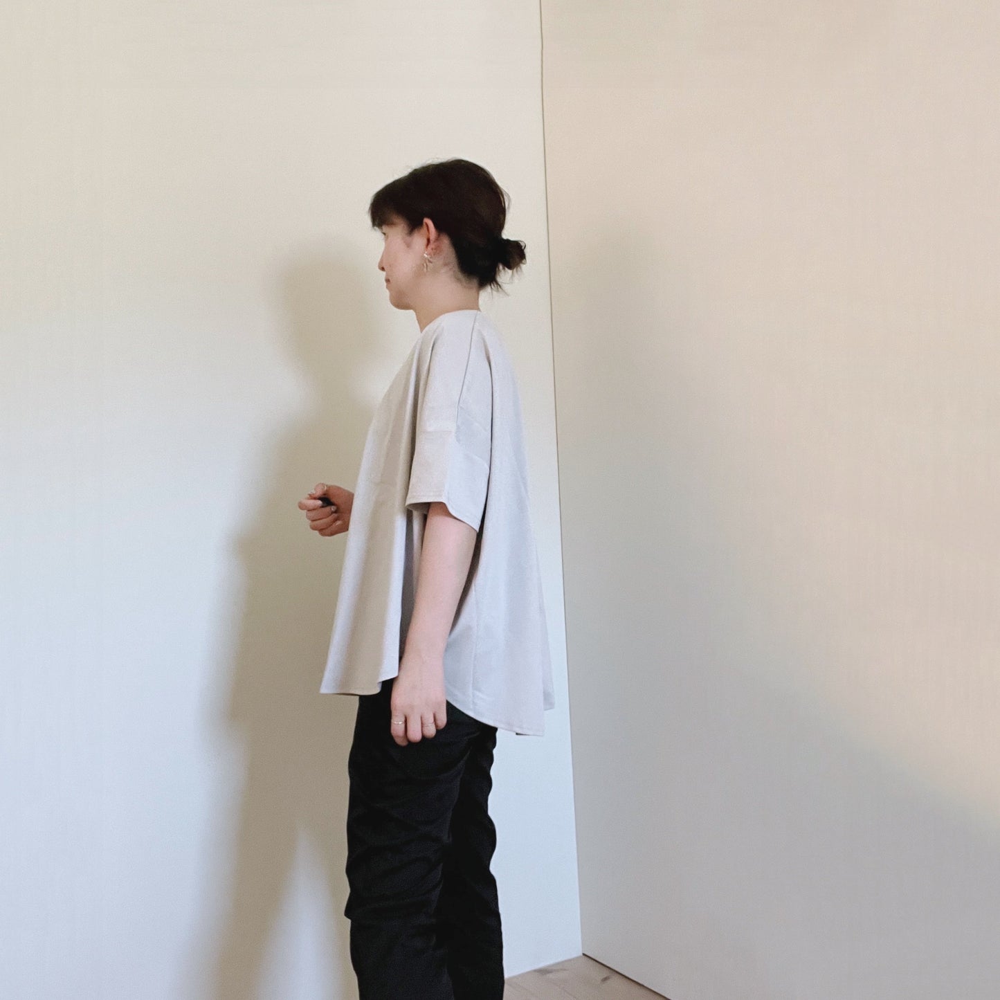 【グレージュ再×3入荷】背中にポイント、上級おしゃれな人と認定されるトップス