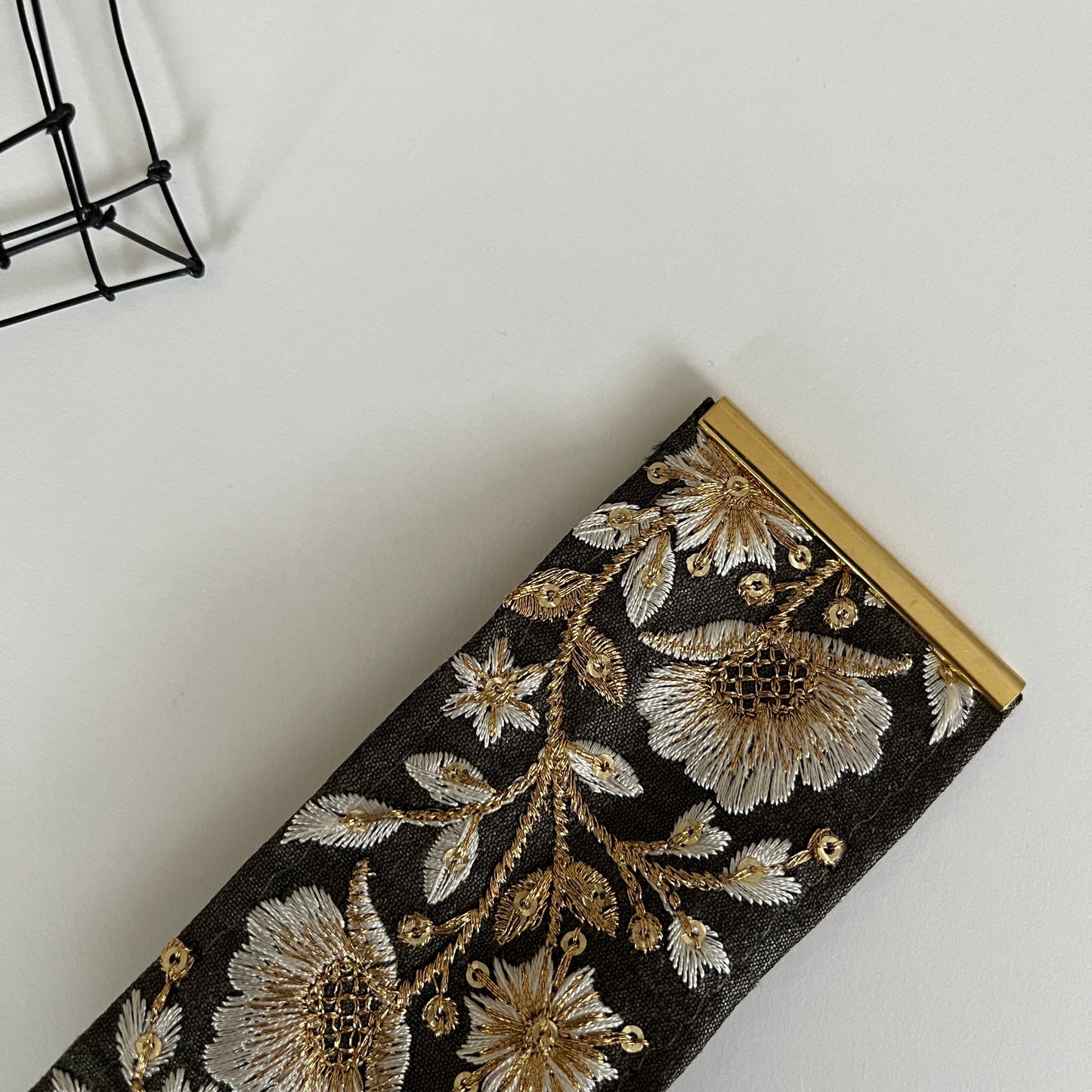 豪華な刺繍のポニーフック