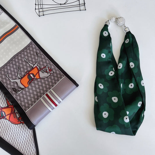 【再×3入荷】センセイスーツに合わせるスカーフ(結ぶだけとかマグネットとか)