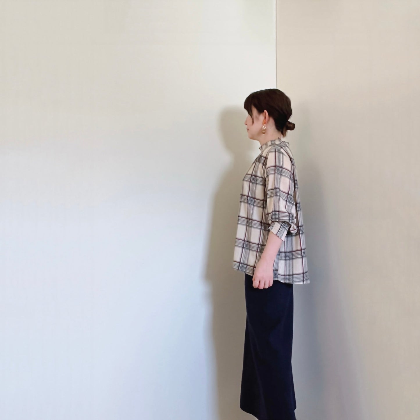 【再再再…入荷】小さい柄のシャーリングブラウス(参観も普段使いも◎)