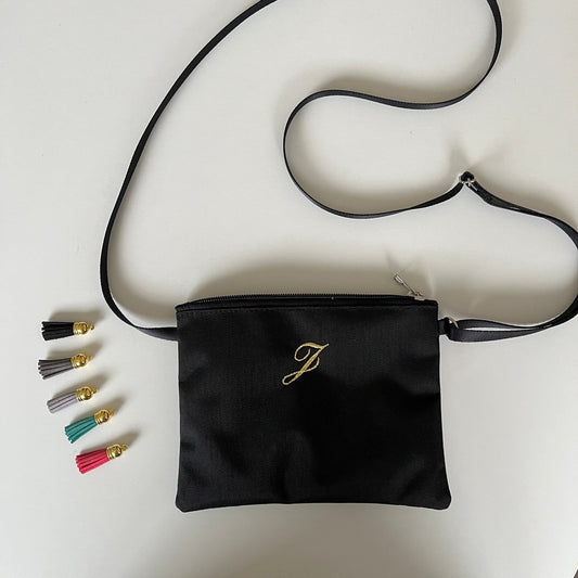 (受付期間終了)秋の野外活動に!【Milihコラボ】シンプル is BEST なイニシャルサコッシュ