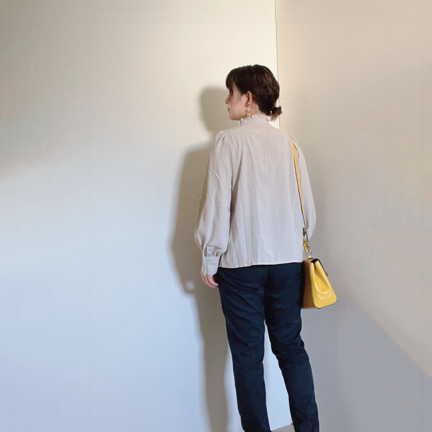 【再再再…入荷】ボタンデザインが全部違うタックブラウス&違わないバージョン