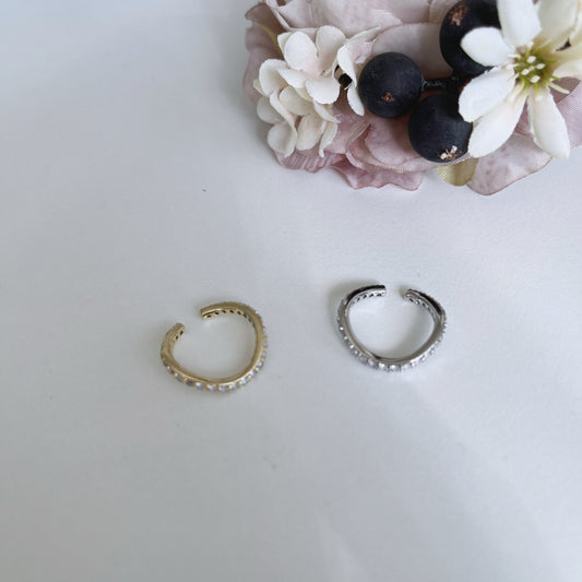 【再入荷】学校シーンにも合わせやすい上品イヤーカフ(片耳用)