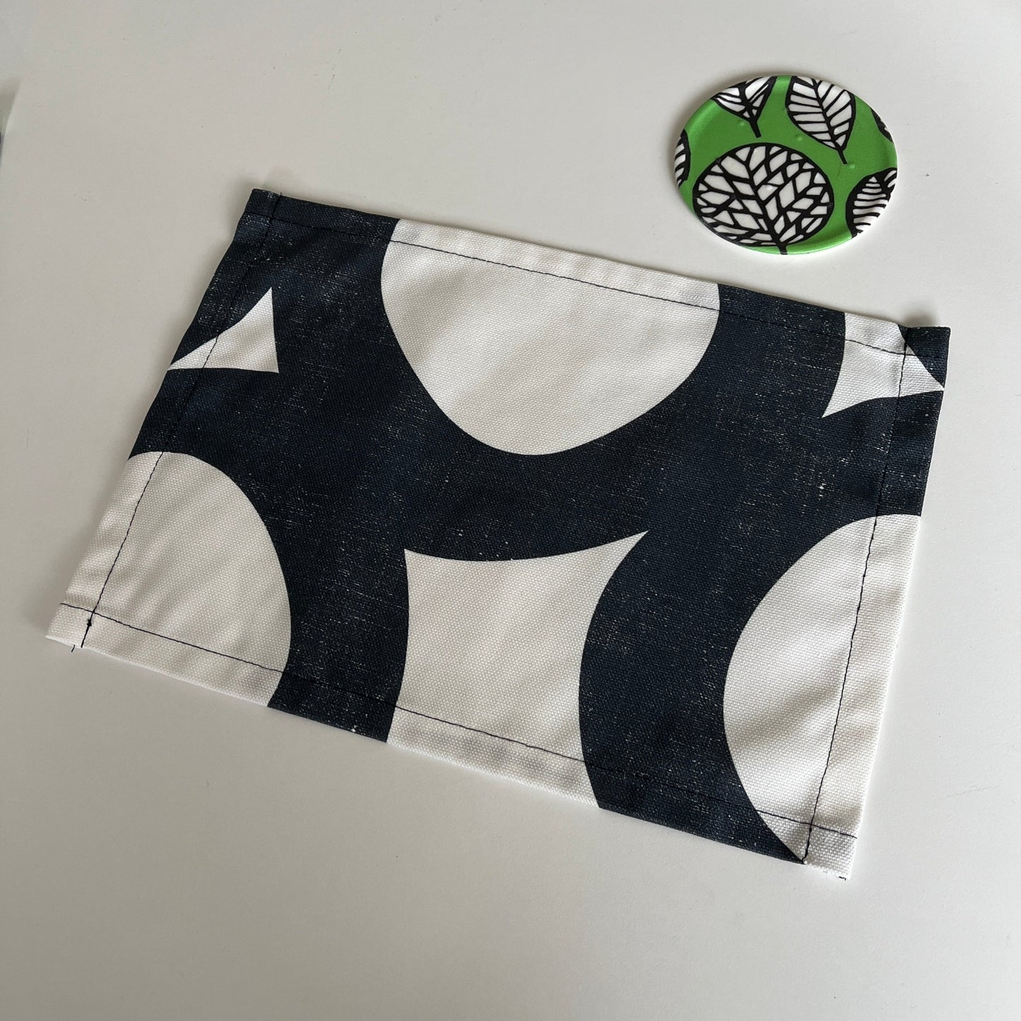 【garb casa】35冊入るトートバッグの専用カバー♪
