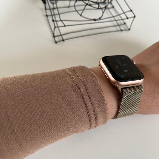 【今年も入荷】白ブラウスも透けないぞ!モカ色の長袖インナー