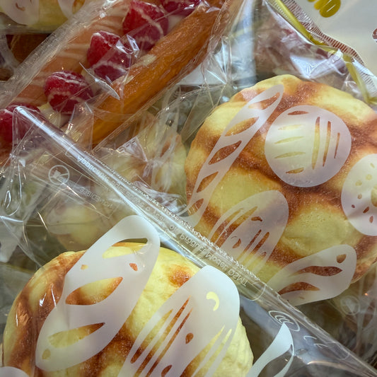 リアルな菓子パン系スクイーズ