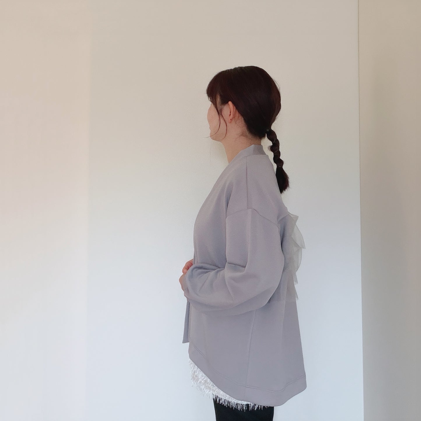 【再々入荷&新色】背中にチュールのカーディガン