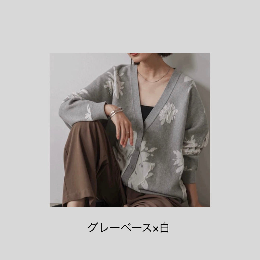 【再々入荷】立体感あるジャガードフラワーカーディガン