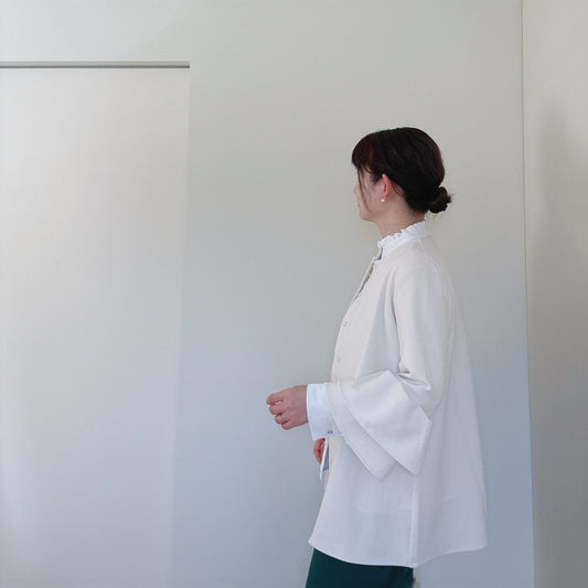 【今年も入荷】カーディガンとの間くらいの♪楽ちんもちっと軽ジャケット