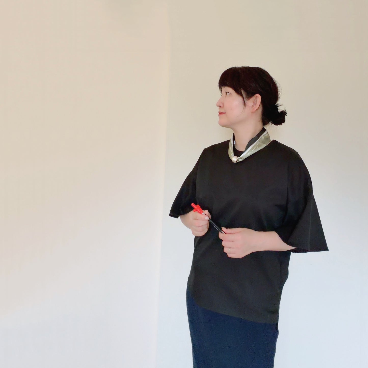 【新作登場】センセイスーツに合わせるスカーフ（結ぶだけとかマグネットとか）