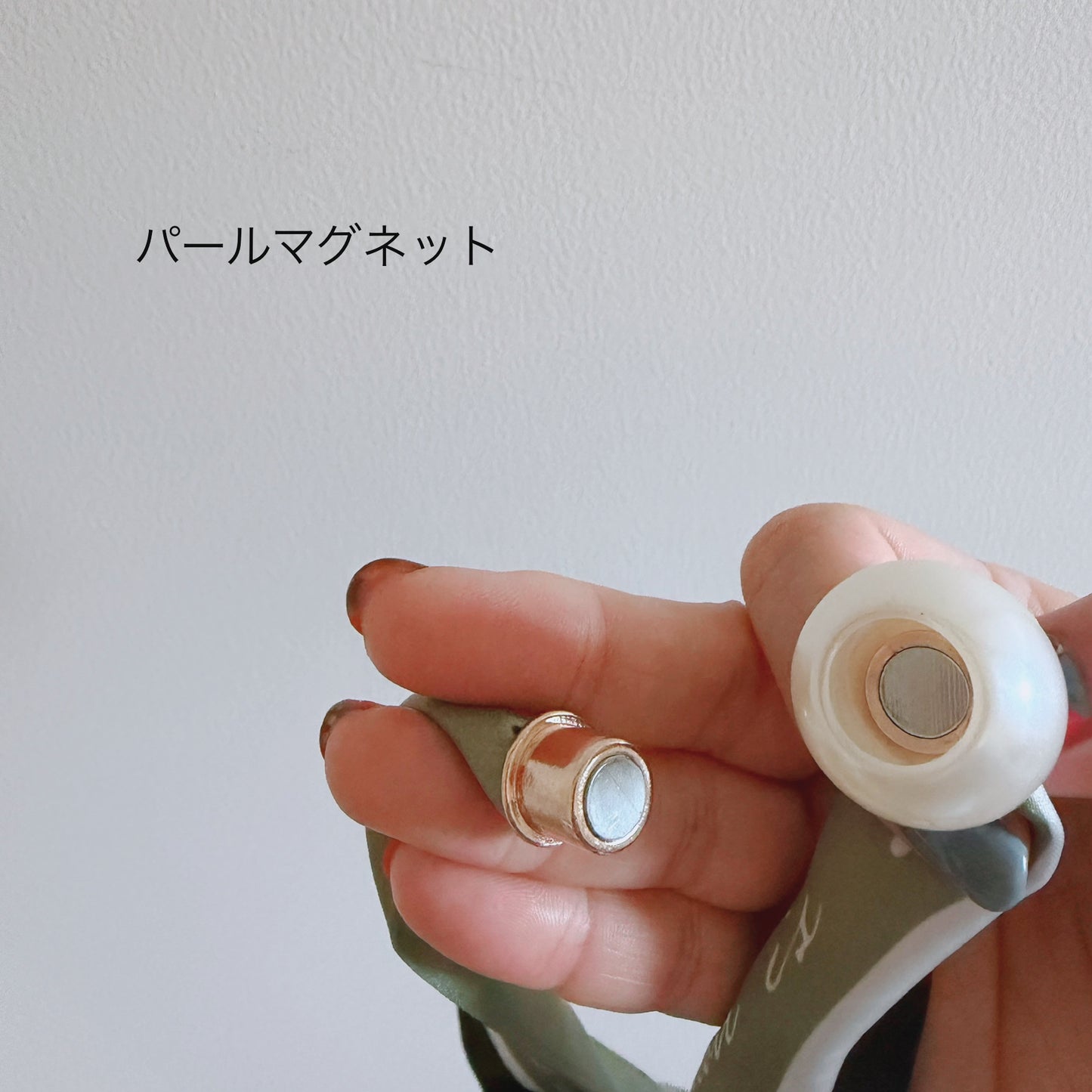 【新作登場】センセイスーツに合わせるスカーフ（結ぶだけとかマグネットとか）