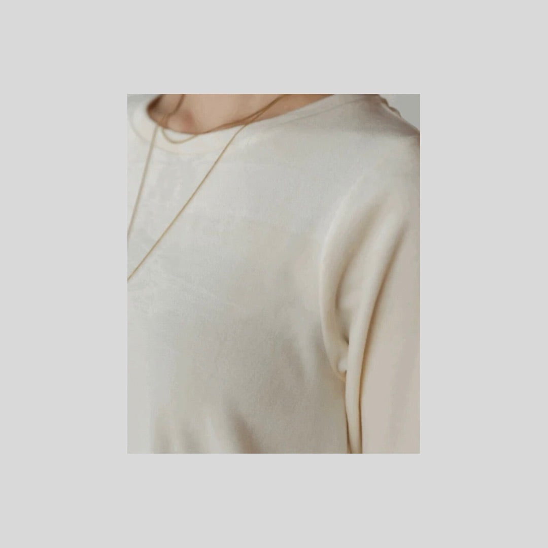 【完売色 再入荷】短い丈の重ね着にも！シャギー付きカットソー