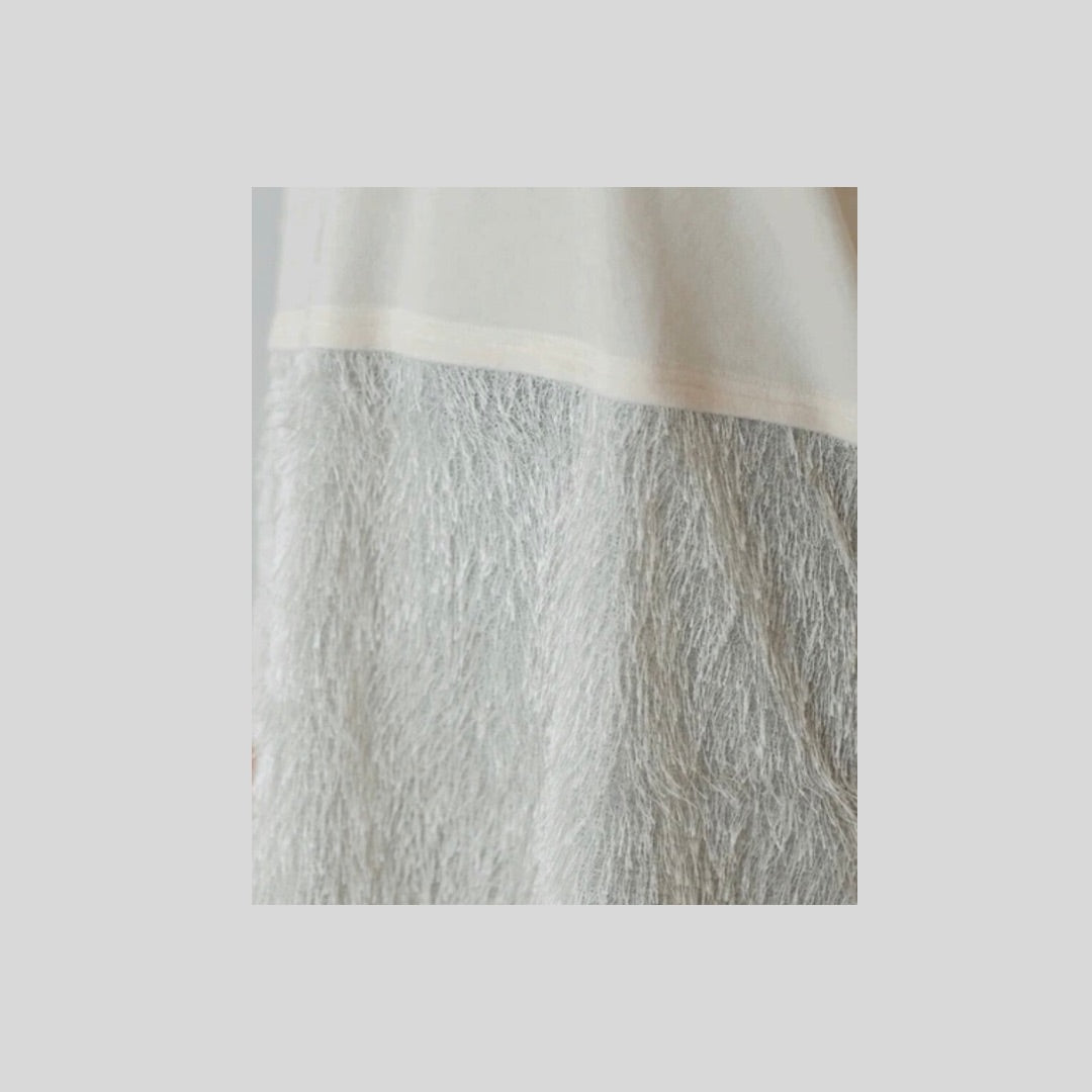 【完売色 再入荷】短い丈の重ね着にも！シャギー付きカットソー