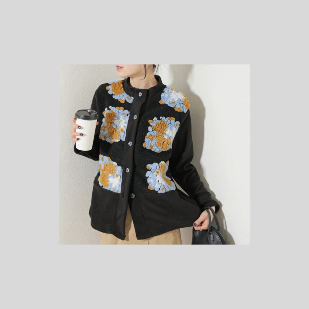 花柄×シンプルブルゾンと、同柄フリースカーディガンのページ