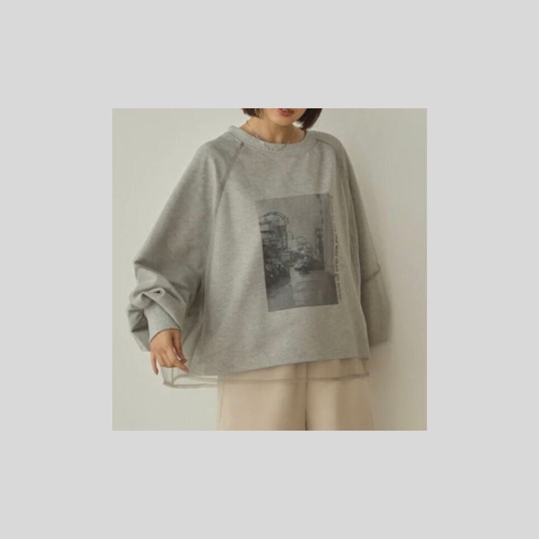 チュール重ねのプルオーバー