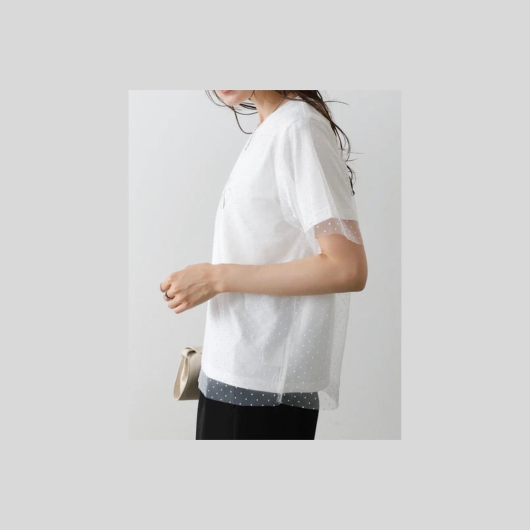 ドットチュールのレイヤードTシャツ