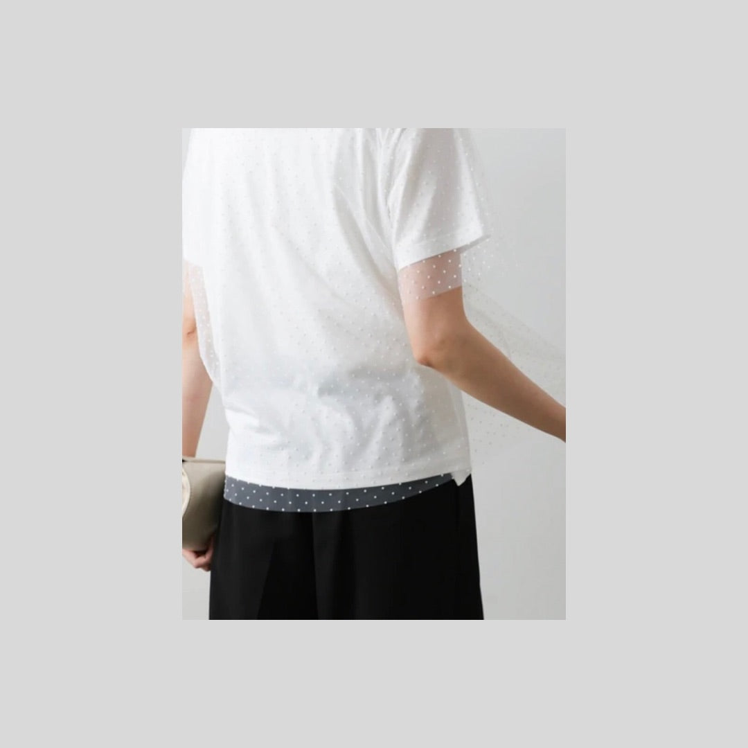 ドットチュールのレイヤードTシャツ