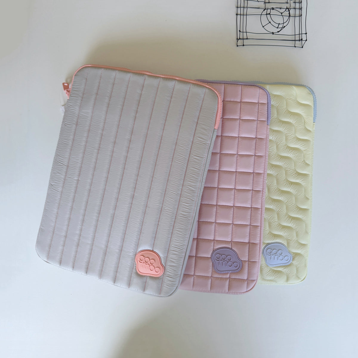研修にも連れてって♪ もこもこキルティング のPC＆タブレットケース