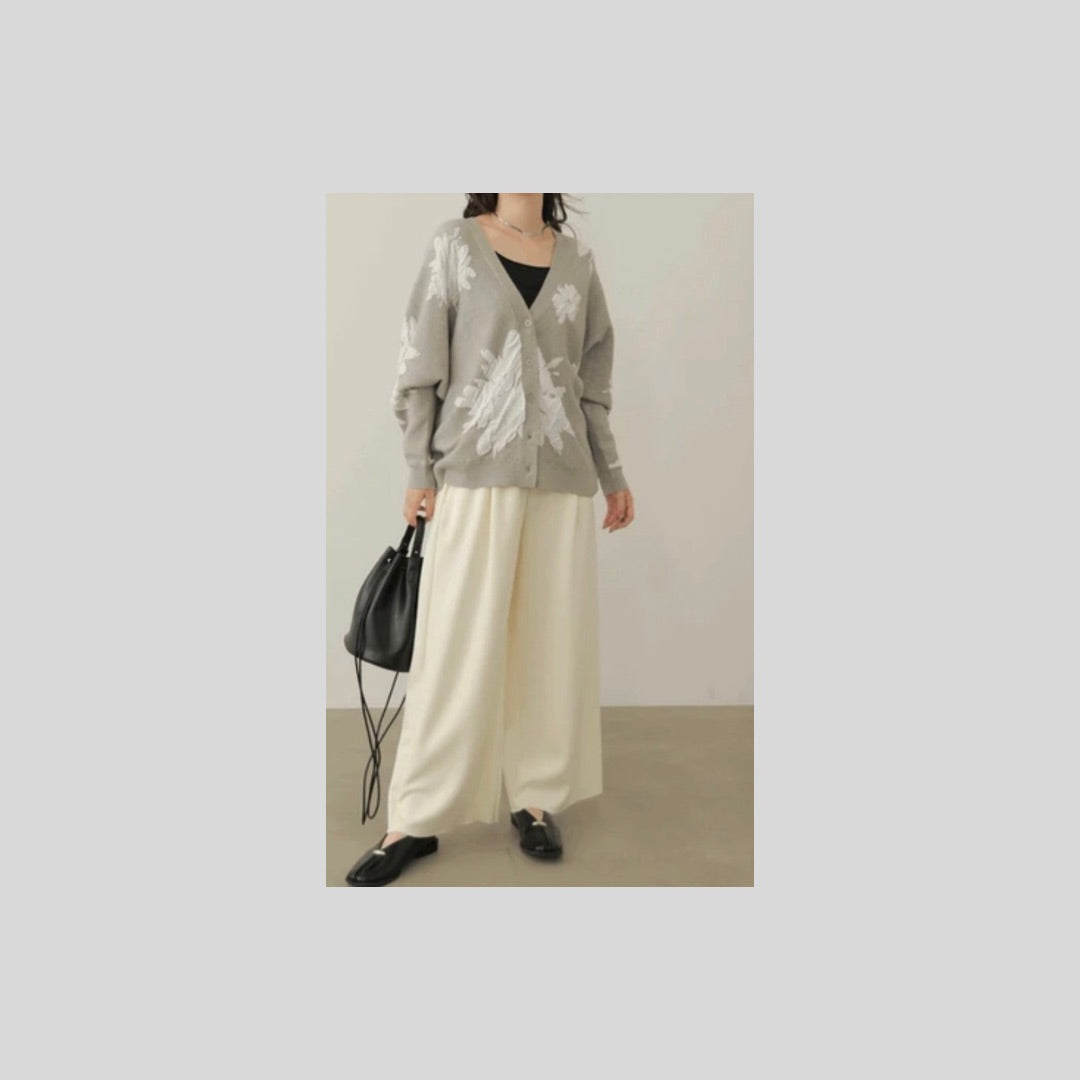【新色登場】立体感あるジャガードフラワーカーディガン