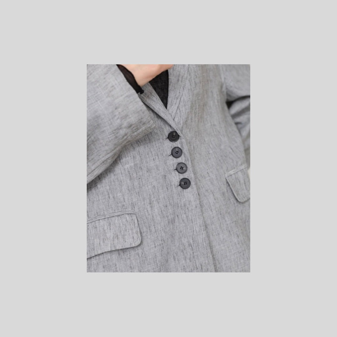 ベルトありなしどっちもかわいい、軽めジャケット