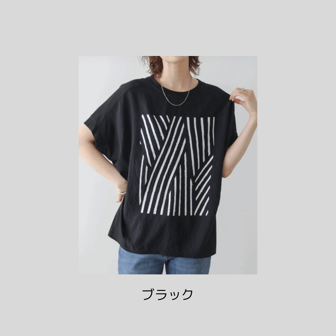柄がクールなおしゃれ感のTシャツ